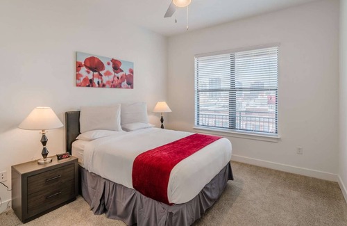Cityplace Apartment | Regal Stays 1 Bedroom/1 Bathroom at West Village