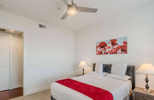 Cityplace Apartment | Regal Stays 1 Bedroom/1 Bathroom at West Village