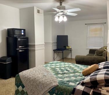 Burley Apartment | Regal Suites on Conant