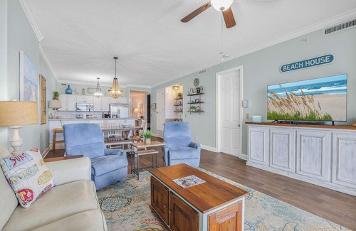 Orange Beach East Condo | Regency Isle 806: 2 BR/2.5 BA, gulf-front, SLEEPS 7