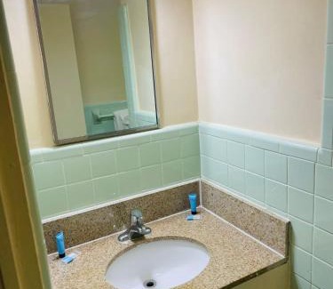 Albany Hotel | Regent Motel