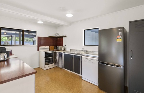 Martinborough House | Regent Retreat – Martinborough Holiday Home