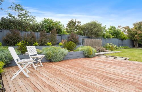Martinborough House | Regent Retreat - Martinborough Holiday Home