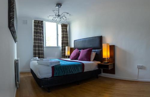 Euston House | Regent's Park Sleeps 8 Pet Friendly & Garden