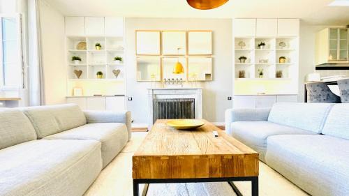 Reims City Centre Apartment | Reims CATHEDRALE JACUZZI LUXURIOUS PROPERTY