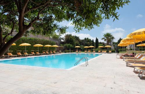 Spongano Hotel | Relais Casina Copini