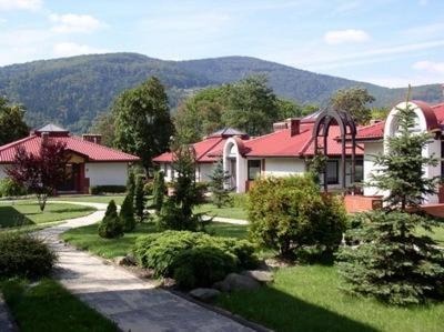 Czernichow Resort | Relaks domki i pokoje nad jeziorem