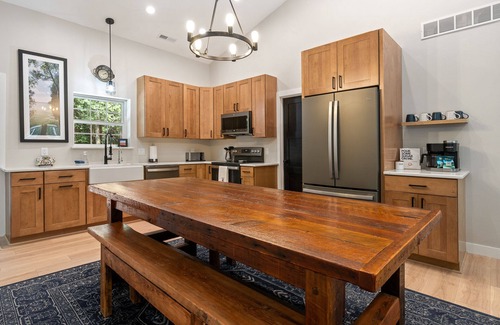 Egg Harbor Cottage | Relax and Recharge in Newly Constructed Classic Door County Cottage