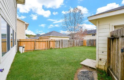 Conroe House | Relax and Unwind at Our 7BR Oasis