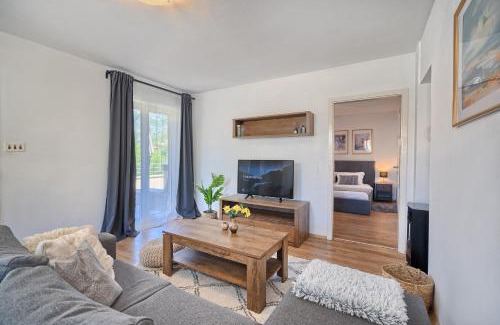 Srinjine Apartment | RELAX apartment Split area with private jacuzzi on terrace with mountain view