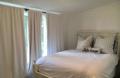 Detroit Lakes House | Relax at the Lake!