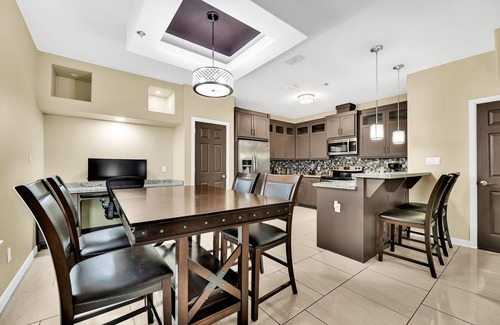 McAllen House | Relax & Enjoy In Our Spacious Townhome Getaway!