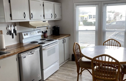 Montego Bay House | Relax Here in this quiet Beach house!