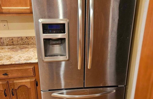 Madison House | Relax in a safe, cozy 4-bedroom , fenced, A+ school district in Madison