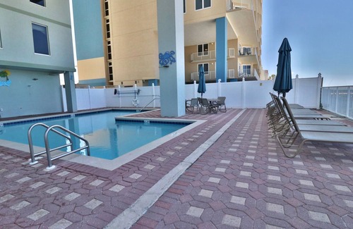 Long Beach Condo | Relax in Rare Low-Density Luxury – Marisol 3BR Beachfront Condo