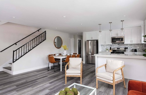 North Hollywood House | Relax in Spacious 4BR Home | Sleeps 8 + Parking