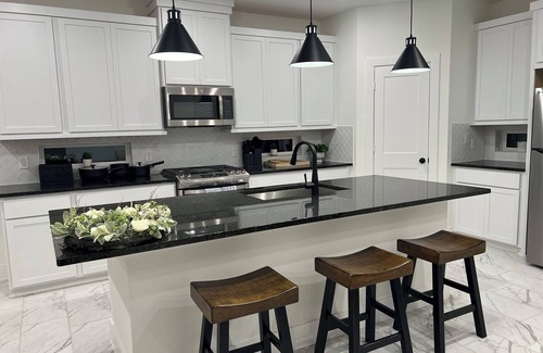 Sienna Plantation House | Relax in Style at Our Missouri City Getaway