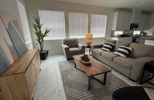 Sienna Plantation House | Relax in Style at Our Missouri City Getaway