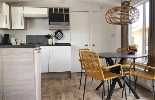 Sint Maarten House | Relax in this new and quietly located chalet. The ideal base to discover the Kop van Noord-Holland