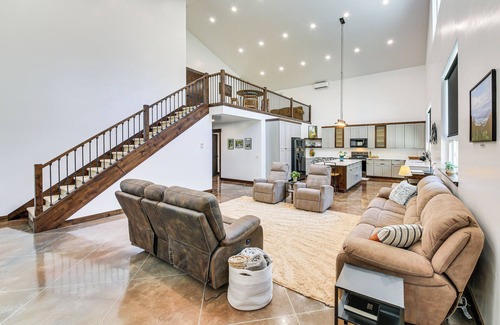 Boundary County Cottage | Relax, Reconnect & Explore: Modern Idaho House!