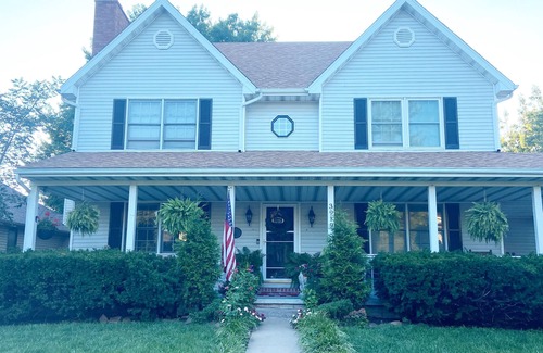 Springfield Apartment | Relax & Unwind at "The Hangout": Private Basement Apartment in South Springfield