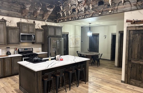 Dover House | Relax. Unwind. Enjoy!