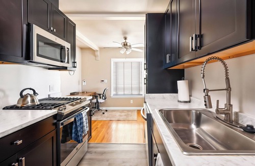 Silver Strand House | Relax & Unwind! Funky Beach House 1/2 Block to Sand, Dogs Welcome, Huge Patio!