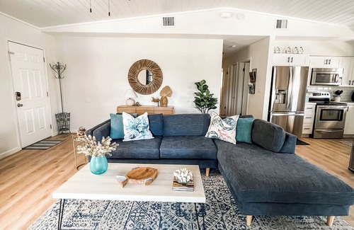 Cutthroat Harbor Estates House | Relax, Unwind & Reconnect at This Waterfront Getaway