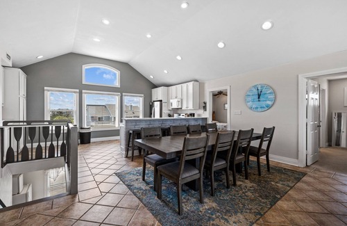 Sandbridge House | Relax With Beachfront Luxury!