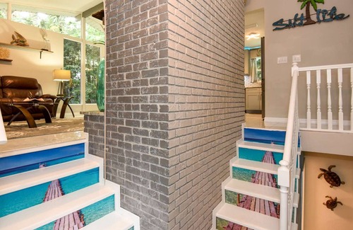 Daytona Beach House | Relax with the whole family at this peaceful, amenity loaded tropical hideaway!