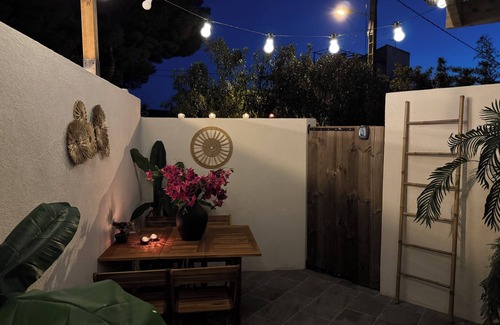 Sausset-les-Pins Apartment | Relaxation break with jacuzzi and sauna by the sea