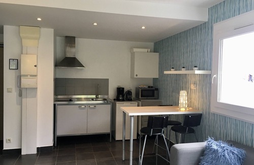 Le Bourget-du-Lac Apartment | RELAXATION ON THE PORT.