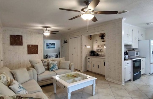 Ono Island House | Relaxation! Private home with a pool, Perdido Key. Johnson Beach 10min away.