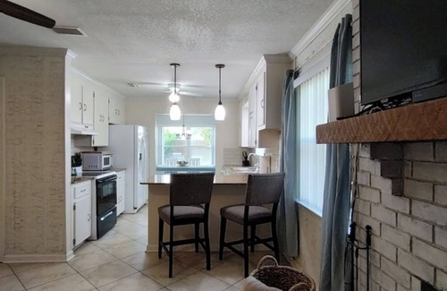 Ono Island House | Relaxation! Private home with a pool, Perdido Key. Johnson Beach 10min away.