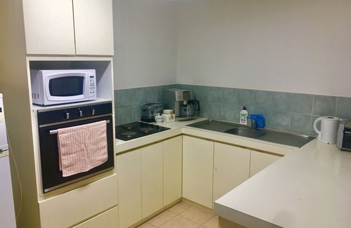 Halls Head Villa | Relaxed ocean view beach side stay