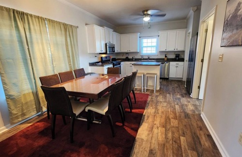 Olive Branch House | Relaxing 4BR Getaway with Pool -with Extra Sleeping Space. Near Stateline