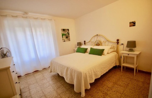 Olbia House | Relaxing and Comforting