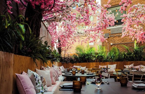 Downtown Washington D.C. Hotel | Relaxing City View Room in the Heart of DC | Near Smithsonian Museums