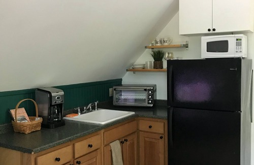 Bar Harbor Apartment | Relaxing efficiency apartment in Bar Harbor on 2 acre of woods