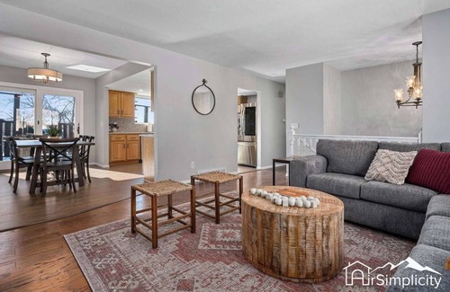 Northwest Arvada House | Relaxing Family Retreat Backyard Fast Wifi