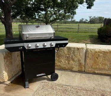 Boerne House | Relaxing Hill Country Home with Outdoor Fire Pit