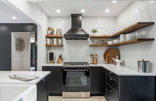 Northwood House | Relaxing Home Among The Redwoods - Dog-Friendly