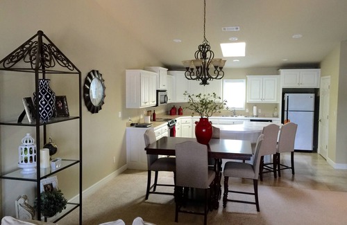 Lake Hamilton Condo | Relaxing Lake View Condo