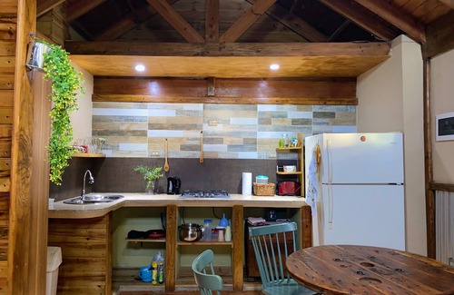 Sero Grandi Cabin | Relaxing Loft Studio Cabin - 5 min from the beach!