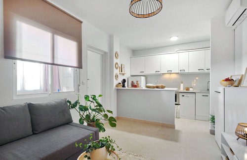 Los Altos House | Relaxing Oasis for Digital Nomads with Pool