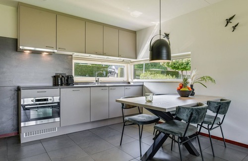Vijlen House | Relaxing Reevallis Holiday House