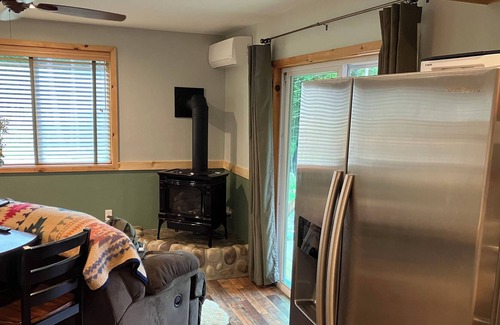 Glenfield Cabin | Relaxing River Retreat