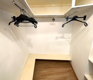 East Acton House | Relaxing Room in Spacious House