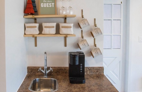 Elkader Apartment | Relaxing Suite A “The Sweetest Suites on the River” on Historic Main Street