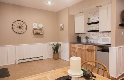 Elkader Apartment | Relaxing Suite B "The Sweetest Suites on the River" on Historic Main Street